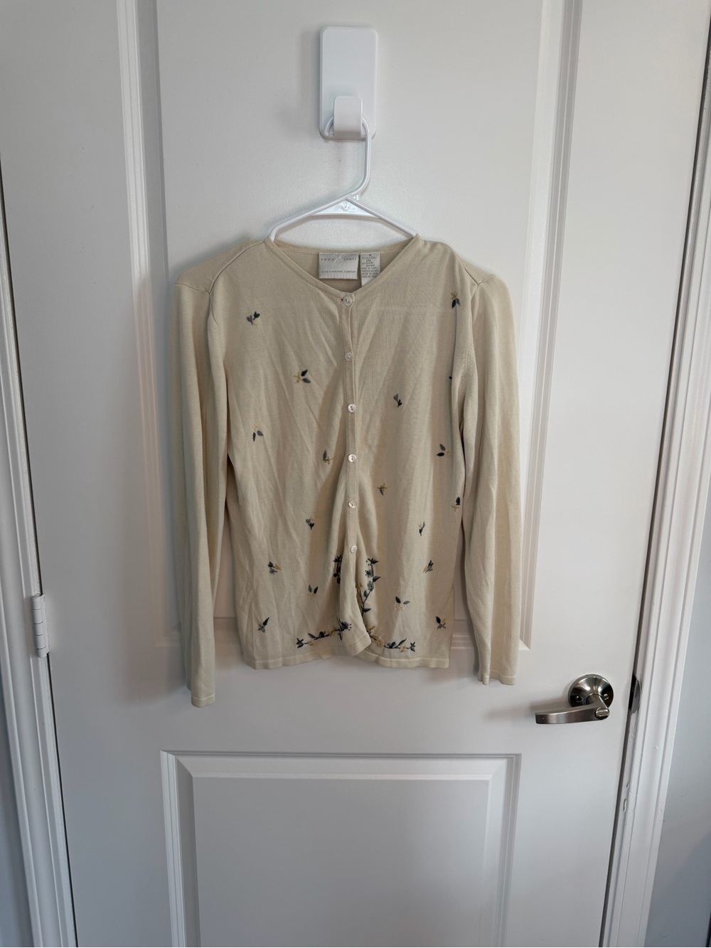 Emma James Liz Claiborne Vintage Cream Floral Embroidered Cardigan Size Medium
